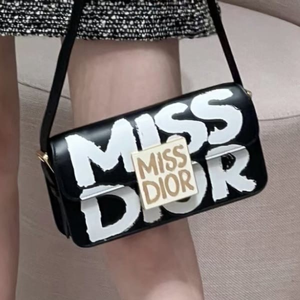 ディオール Miss ディオール フラップバッグ コピー 3色 M2610UZCJ_M911​