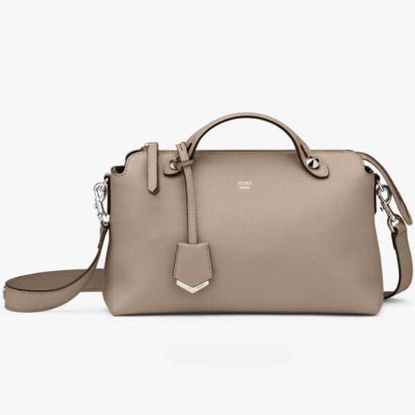 フェンディ バイ ザ ウェイ ミディアム☆FENDI☆人気 レザー ボストンバッグ 8BL146
