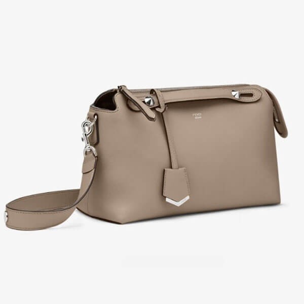 フェンディ バイ ザ ウェイ ミディアム☆FENDI☆人気 レザー ボストンバッグ 8BL146
