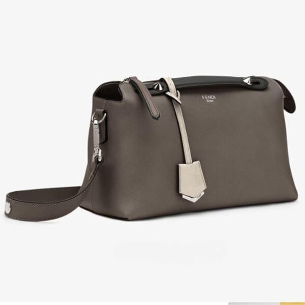 フェンディ バイ ザ ウェイ ミディアム☆FENDI☆人気 レザー ボストンバッグ 8BL146
