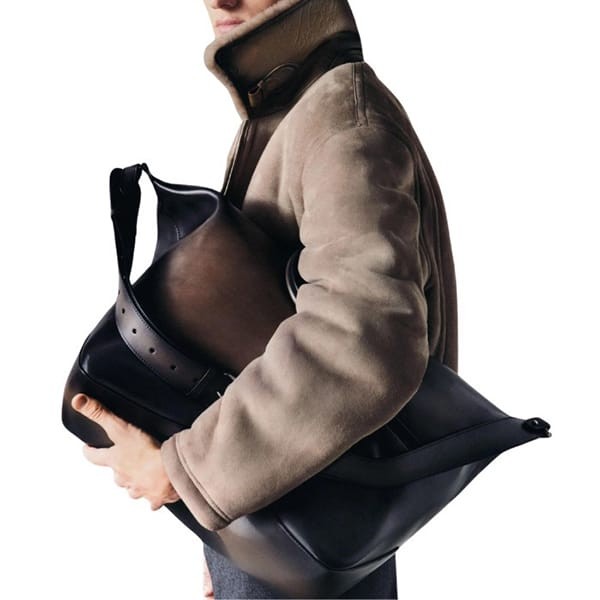 ベルルッティ コピー Toujours ソフト ジップ レザー トラベルバッグ 2色 ZIPPED_BAG-V3