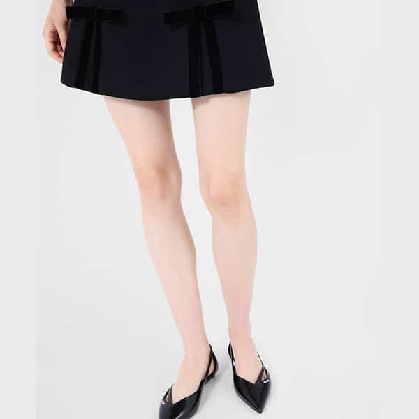 男女兼用◆プラダ カットアウト 偽物 ブラッシュドレザー バレリーナ 1f732n