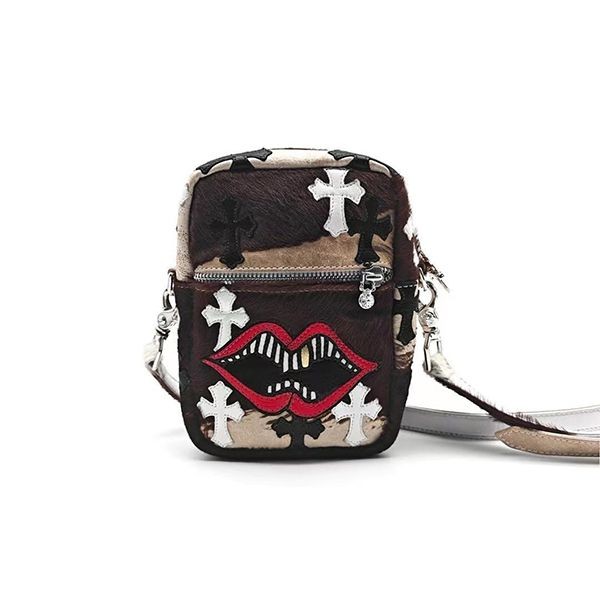 入手困難品！クロムハーツ matty boy 偽物 クロスパッチ ショルダーバッグ ch102319