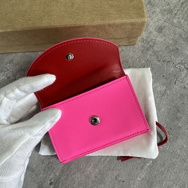 注目商品！【ルブタン 】loubi54 コンパクトウォレット 偽物