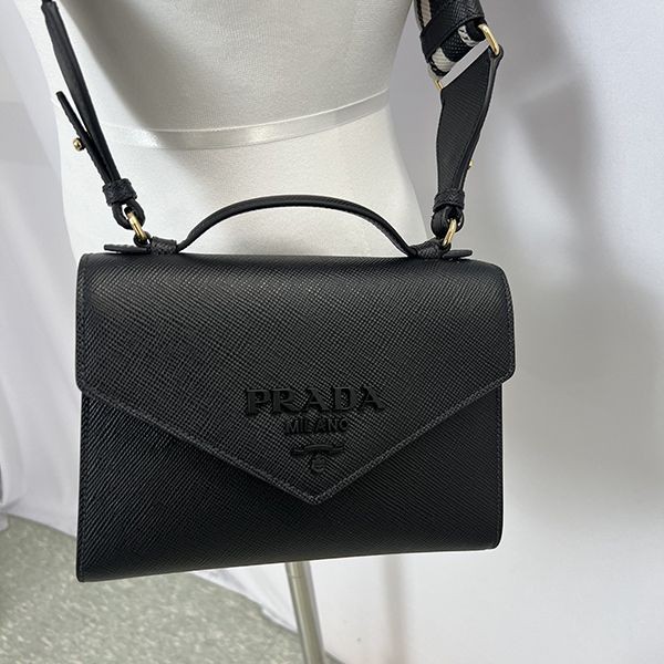 プラダ★クレオ ブラシュド 偽物 レザー ショルダー バック pd09191