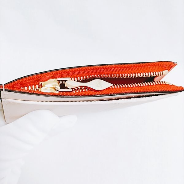 ルブタン loubi54 偽物 カードホルダー ルブタン 32351115446