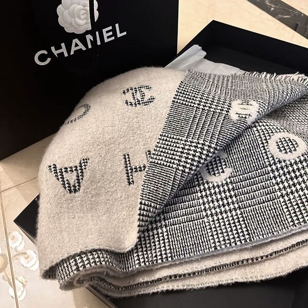 【24B◆寒い日もお洒落に♪】CHANEL CCロゴ ストール マフラー