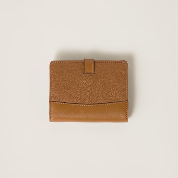 ミュウミュウ 偽物 Compact Wallet ロゴベルト 三つ折り財布 4色 miu21154