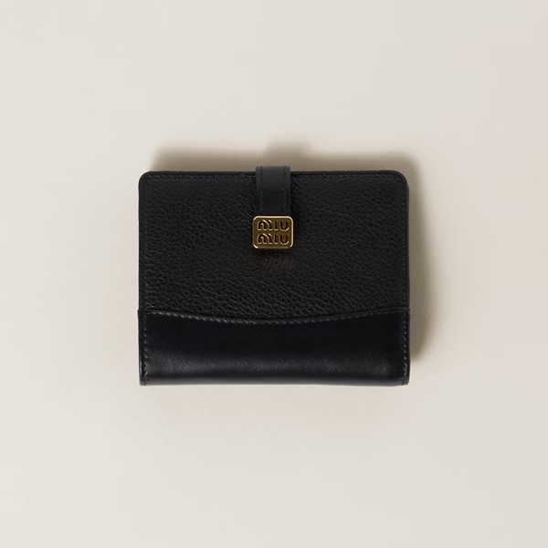 ミュウミュウ 偽物 Compact Wallet ロゴベルト 三つ折り財布 4色 miu21154
