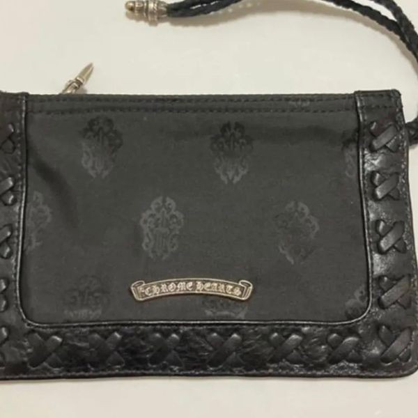 注目商品！クロムハーツ コインケース 偽物 チェンジパース ストラップ付き 121813