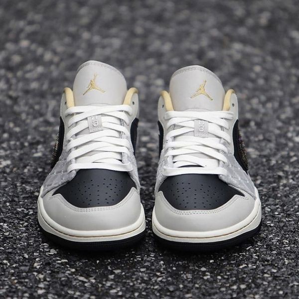 ナイキ ジョーダン1 Low Beaded Swoosh 偽物★海外限定 bs250115