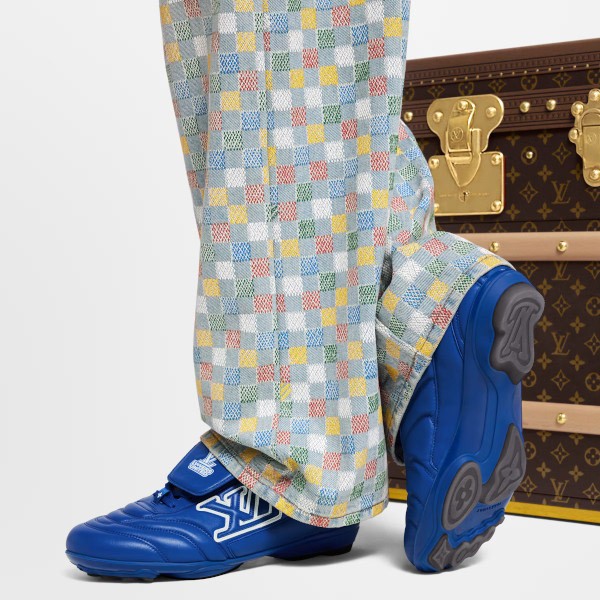 ルイヴィトン☆LV フットプリント サッカー・ライン スニーカー 偽物 1AHDP8