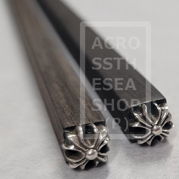 クロムハーツ 黒檀のお箸 偽物 CH Plus プラス CHOPSTICKS
