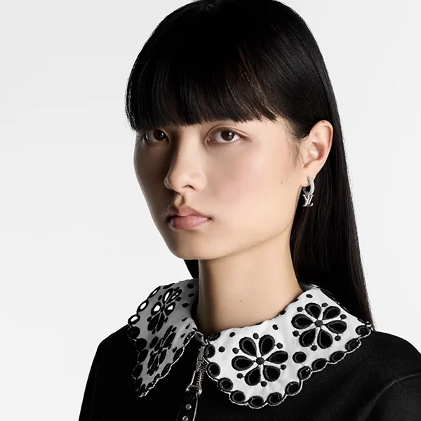 クリスタル輝く《ルイヴィトン》 ピアス コピー フープ LV アイコニック M01732