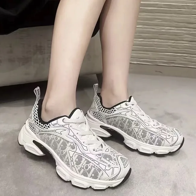 ディオール Vibe メッシュ＆レザー スニーカー KCK415OFK_S19W