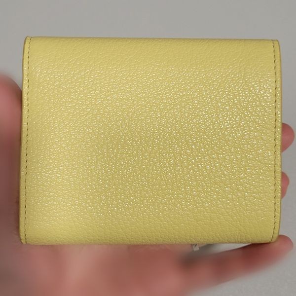 ミュウミュウ☆マドラスレザー3折り財布 偽物☆5MH040 2F8U