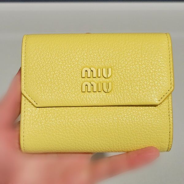 ミュウミュウ☆マドラスレザー3折り財布 偽物☆5MH040 2F8U