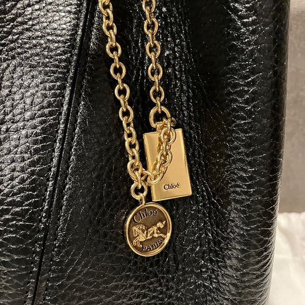 クロエ グレインレザー製 クロエ Spin 3WAYスモールトートバッグ CH25SS812N84
