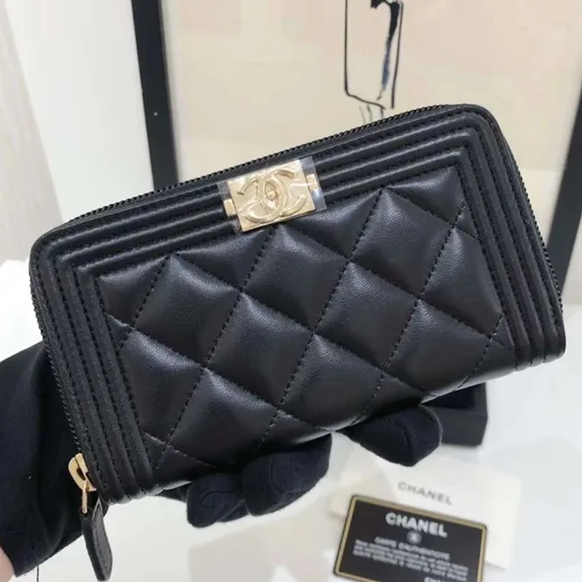 シャネル ボーイシャネル コピー ミディアムウォレット A80566