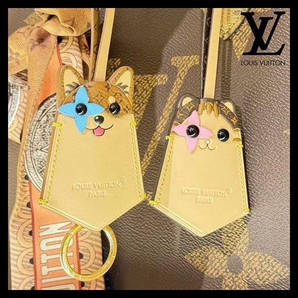ギフトに最適☆ルイヴィトン スーパーコピー バッグチャーム・LV ドッグ M02323