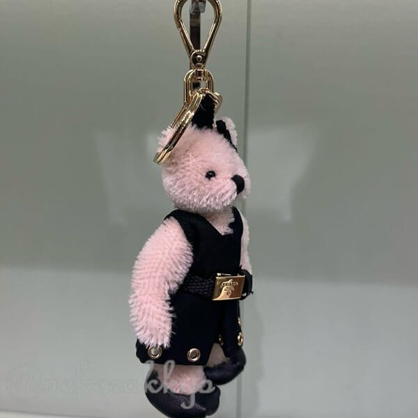 ギフトに プラダ 偽物 メタルリング付 Teddy バッグチャーム キーホルダー 1TO0