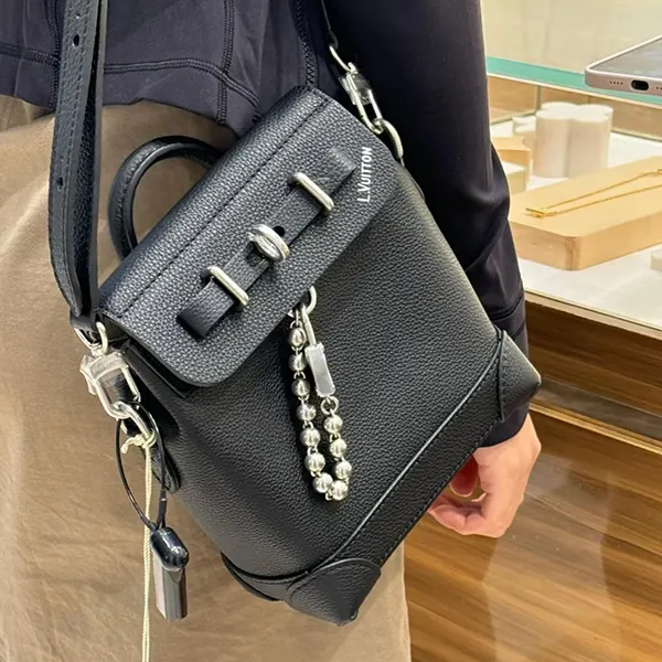 ルイヴィトン 偽物 スティーマー ショルダーバッグ スーパーコピー n級品 M11637