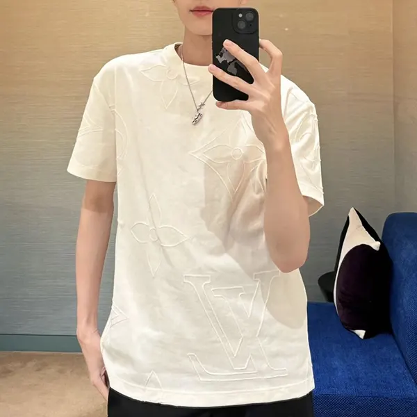 スーパーコピー n級品 ルイヴィトン ロゴＴシャツ 偽物 1AFYEY