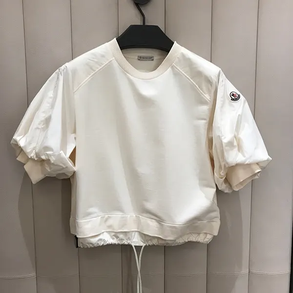 モンクレール パフスリーブコットンTシャツ K10938C0002289A1K999