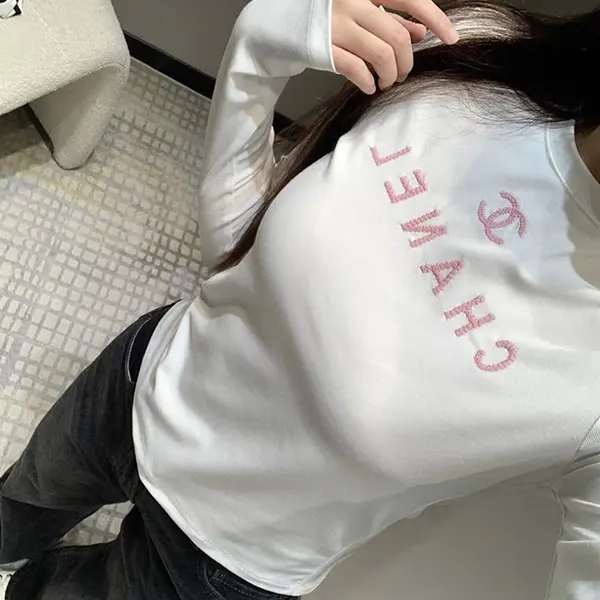 シャネル トップス Tシャツ 偽物 CCロゴ w25031301