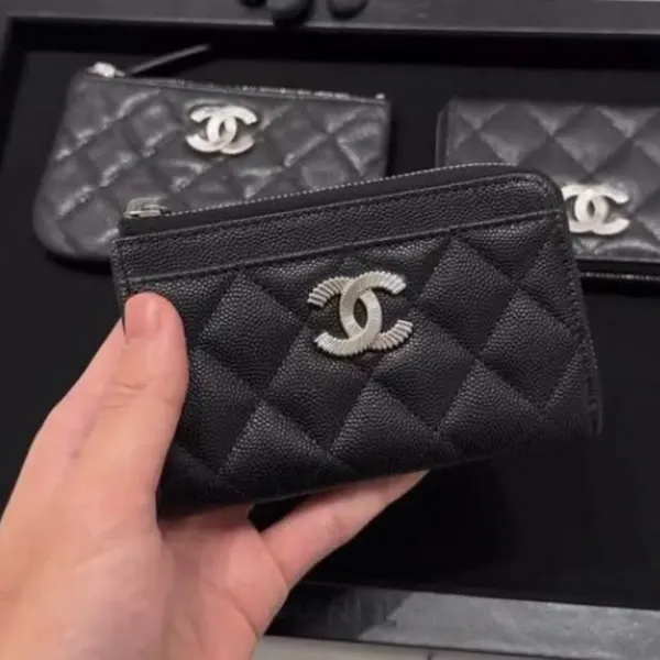 シャネル フラグメントケース ミニ財布 コピー AP4336