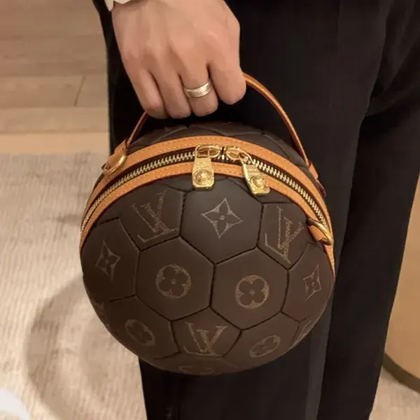 ルイヴィトン サッカーボール 偽物 ショルダーバッグ M13894