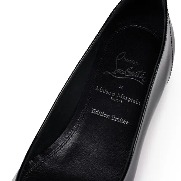 注目コラボ《マルジェラxルブタン 偽物》Marlougiela tabi フラット 12509027084