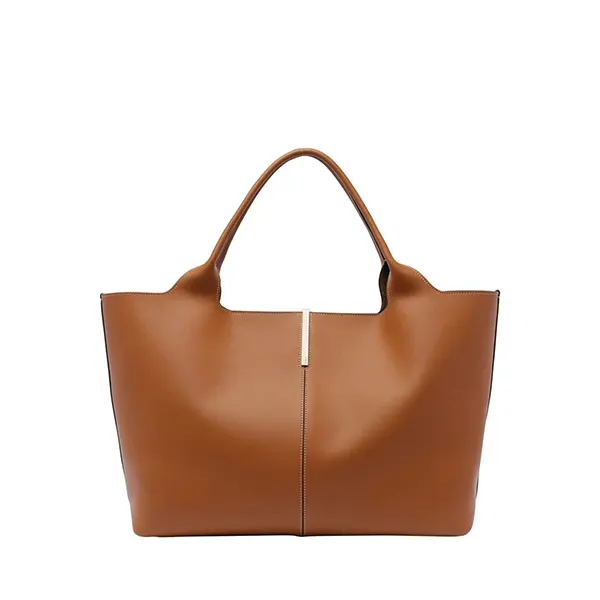 トッズ レザーショッピングバッグ 偽物 ミディアム XBWEBRA0300UBL2L83
