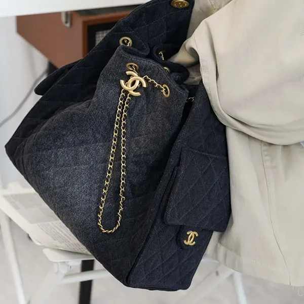 大人気定番☆【25S☆オシャレで実用的☆】シャネル 25 スモール ハンドバッグ 偽物 AS5293-B20603-U0475
