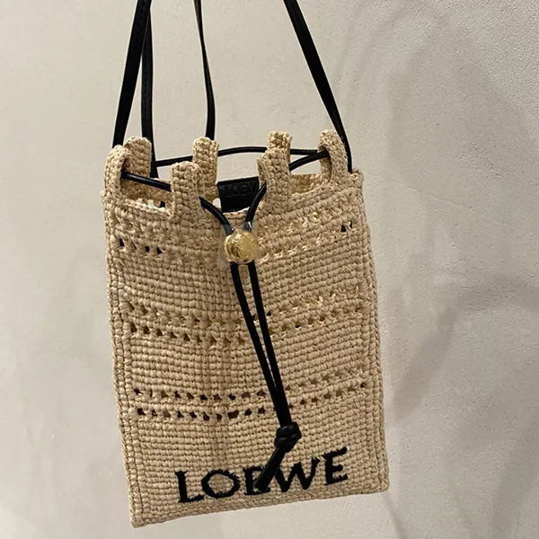 高品質ロエベ pocket ペブル ラフィア かごバッグ 偽物 ショルダー loe25581