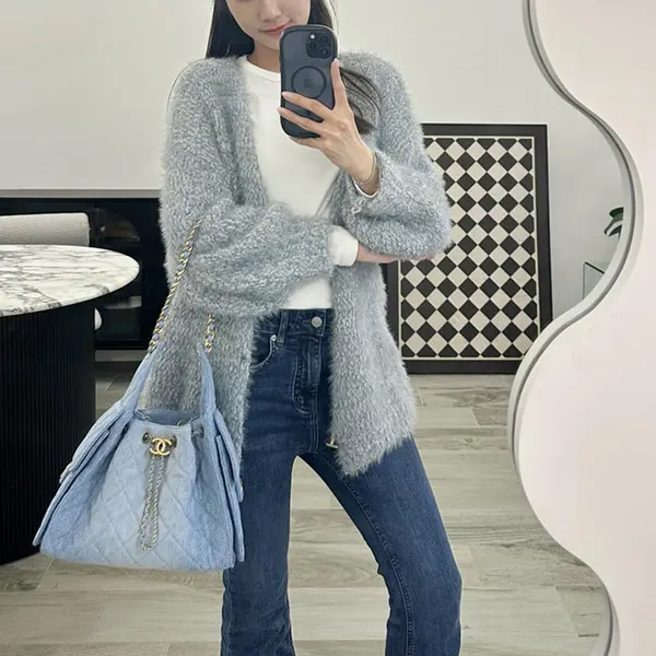 大人気定番☆【25S☆オシャレで実用的☆】シャネル 25 スモール ハンドバッグ 偽物 AS5293-B20603-U0475