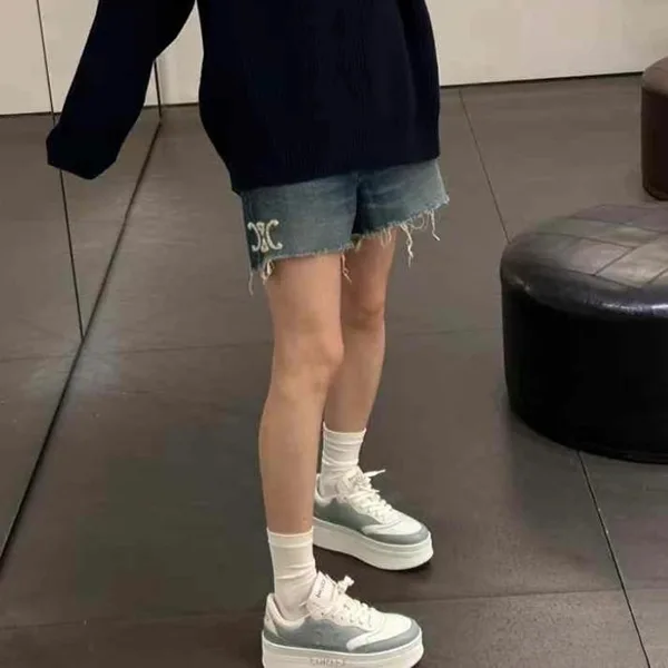 セリーヌ 厚底 ブロックスニーカー 偽物 トリオンフ 363373338C