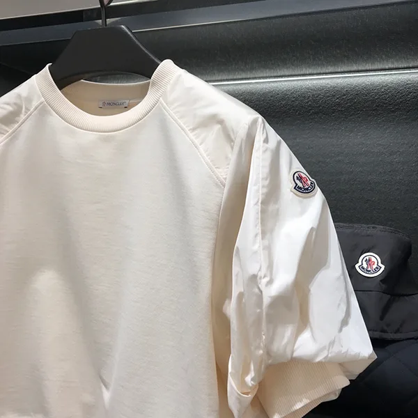 追跡付きで安心届け◆【モンクレール】パフスリーブTシャツ 激安☆2色 K10938C0