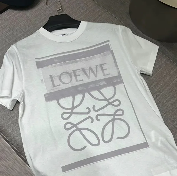 新作 2025エレガント ロエベ アナグラム ロゴ Tシャツ 偽物 loe25582