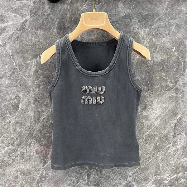 おすすめミュウミュウ タンクトップ 激安 ロゴ刺繍入り グレー MJT700