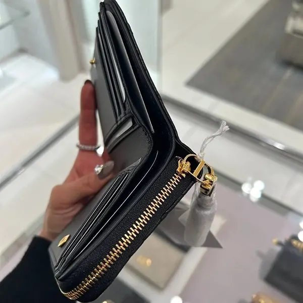 ディオール カロ CARO バイフォールド 2つ折り財布 S5032UWHC