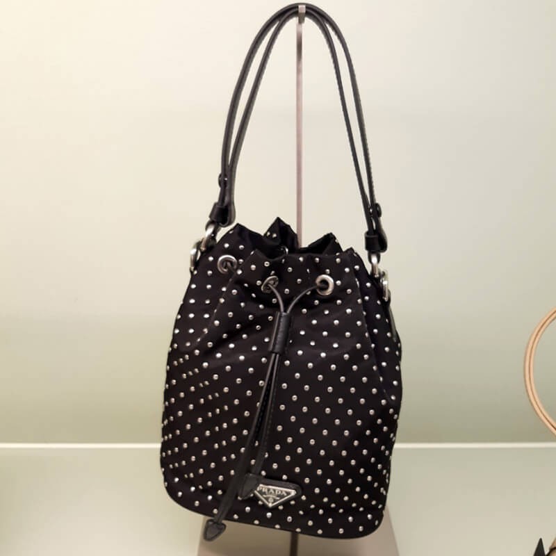プラダ Re-Nylon スタッズミニバッグ スタッズ付 3WAY 全4色 1BE067
