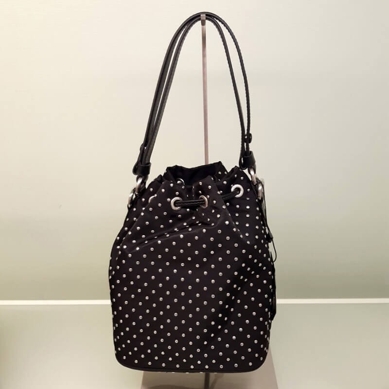 プラダ Re-Nylon スタッズミニバッグ スタッズ付 3WAY 全4色 1BE067