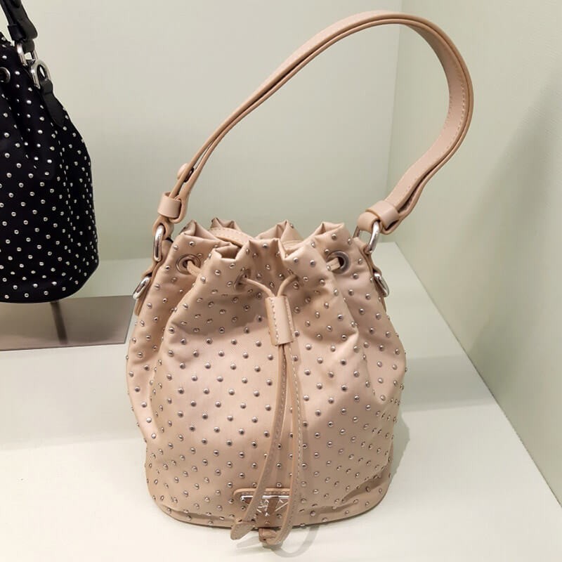 プラダ Re-Nylon スタッズミニバッグ スタッズ付 3WAY 全4色 1BE067