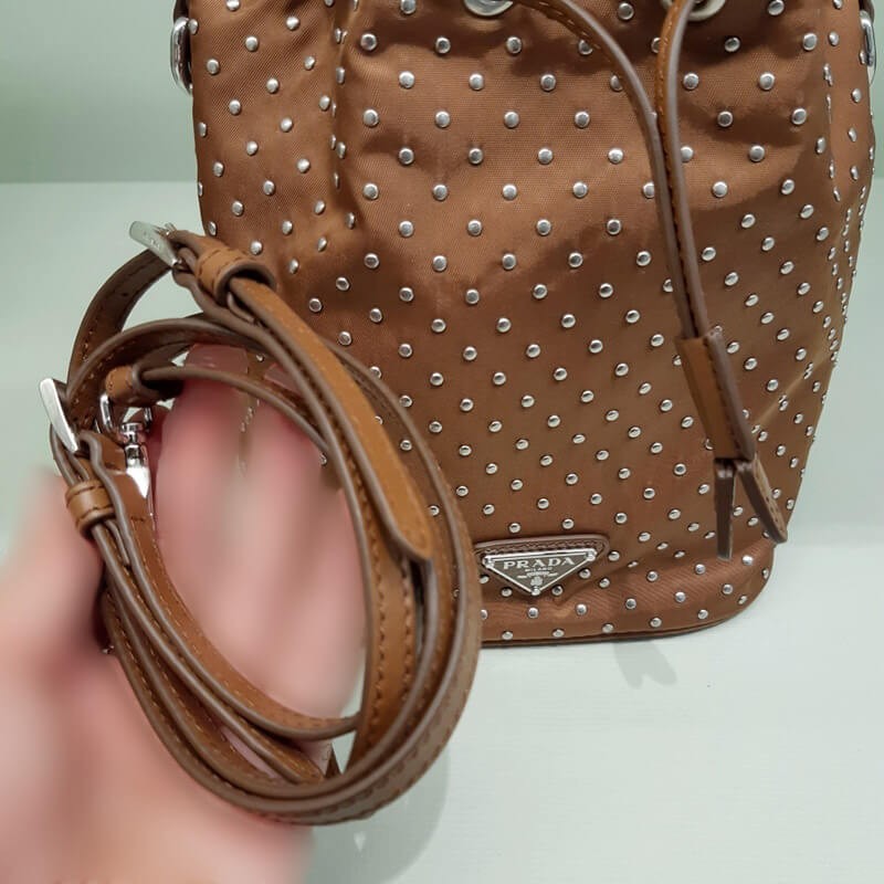 プラダ Re-Nylon スタッズミニバッグ スタッズ付 3WAY 全4色 1BE067