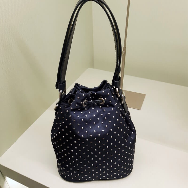 プラダ Re-Nylon スタッズミニバッグ スタッズ付 3WAY 全4色 1BE067