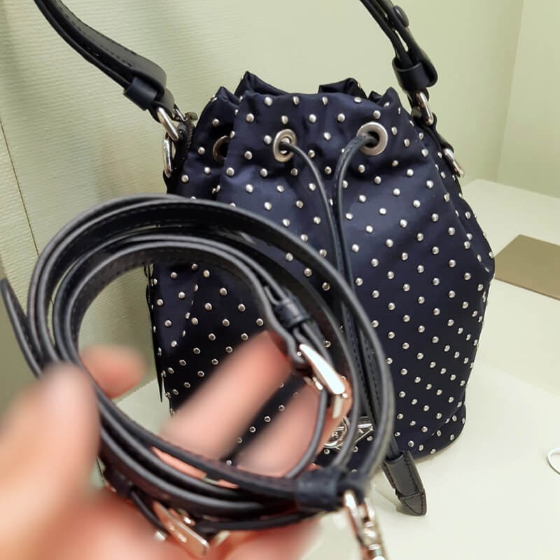 プラダ Re-Nylon スタッズミニバッグ スタッズ付 3WAY 全4色 1BE067