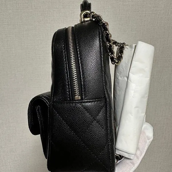 シャネルリュック偽物