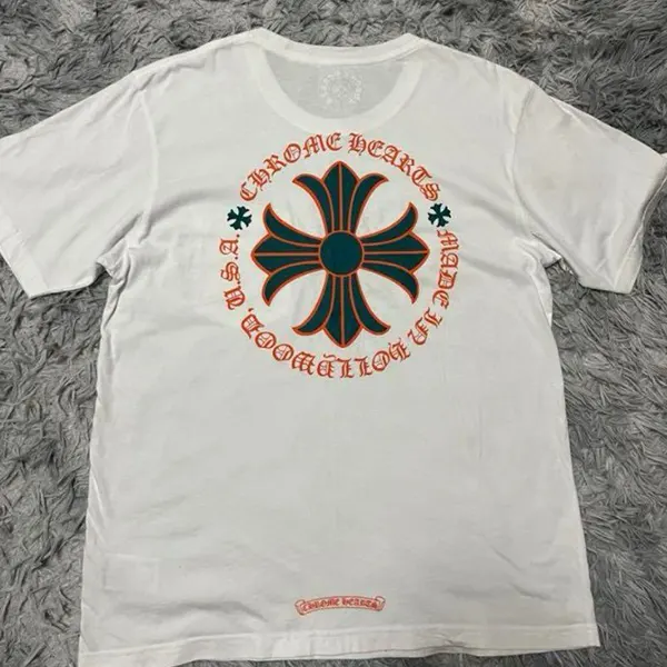 人気話題コラボ！クロムハーツ プレミアムなロゴTシャツ スーパーコピー w25082101