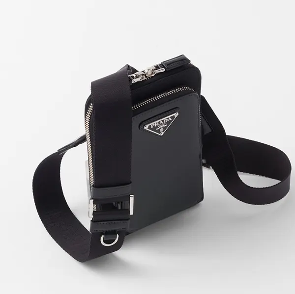 プラダ ブラッシュドレザー スマートフォンケース 2ZT060_789_F0002